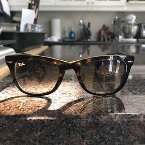 Ray Ban Folding Wayfarer